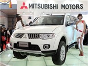Bóng đá anh, ngoại hạng anh, lịch thi đấu euro 2012, Pajero Sport lắp ráp trong nước có giá 42.500 USD